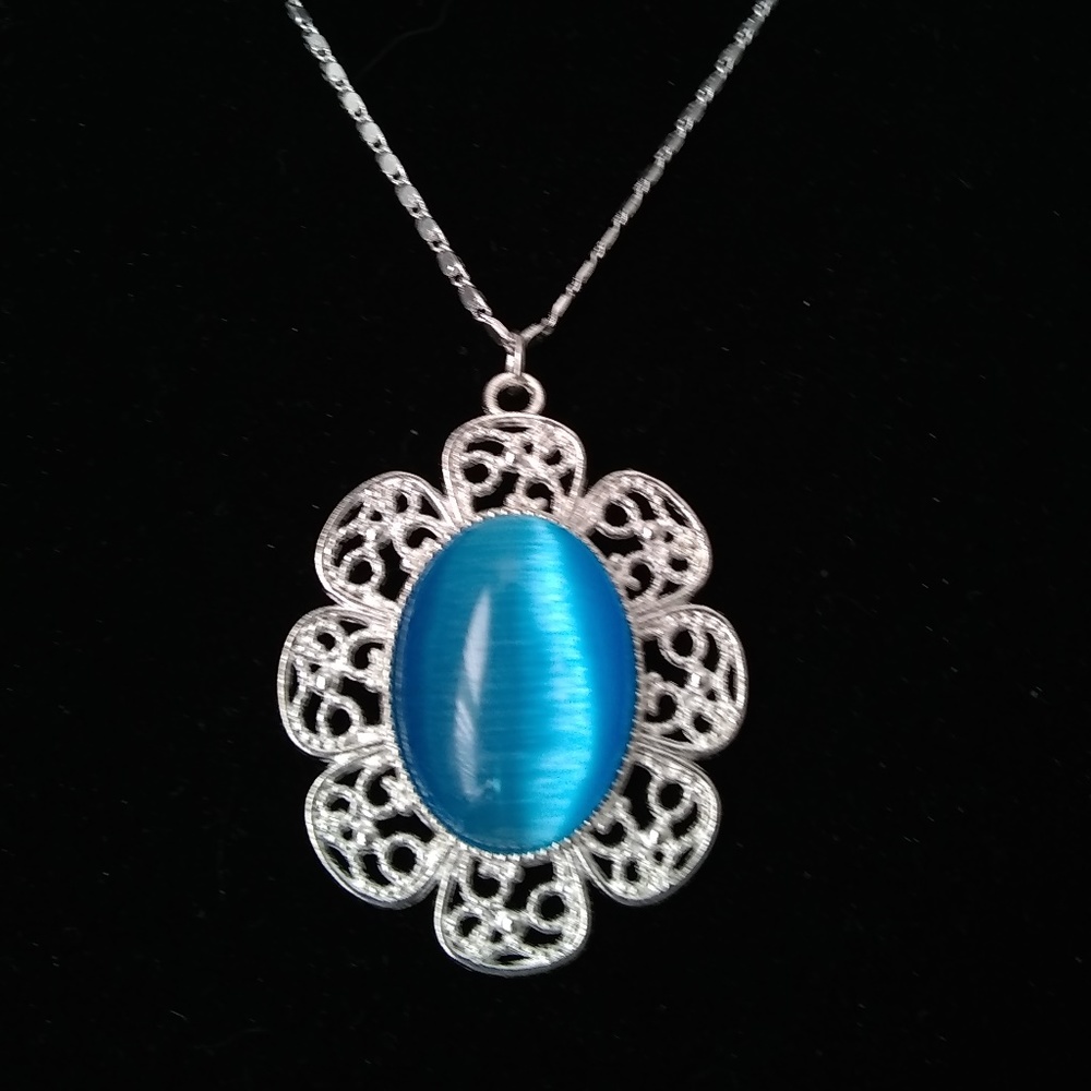 Blue Cat's Eye Pendant Necklace